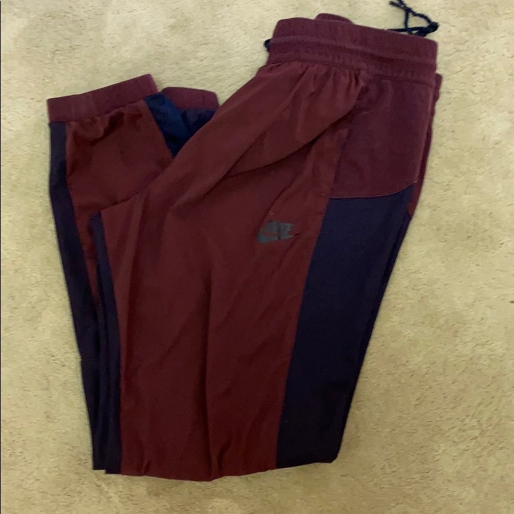 Nike maroon/ navy pants